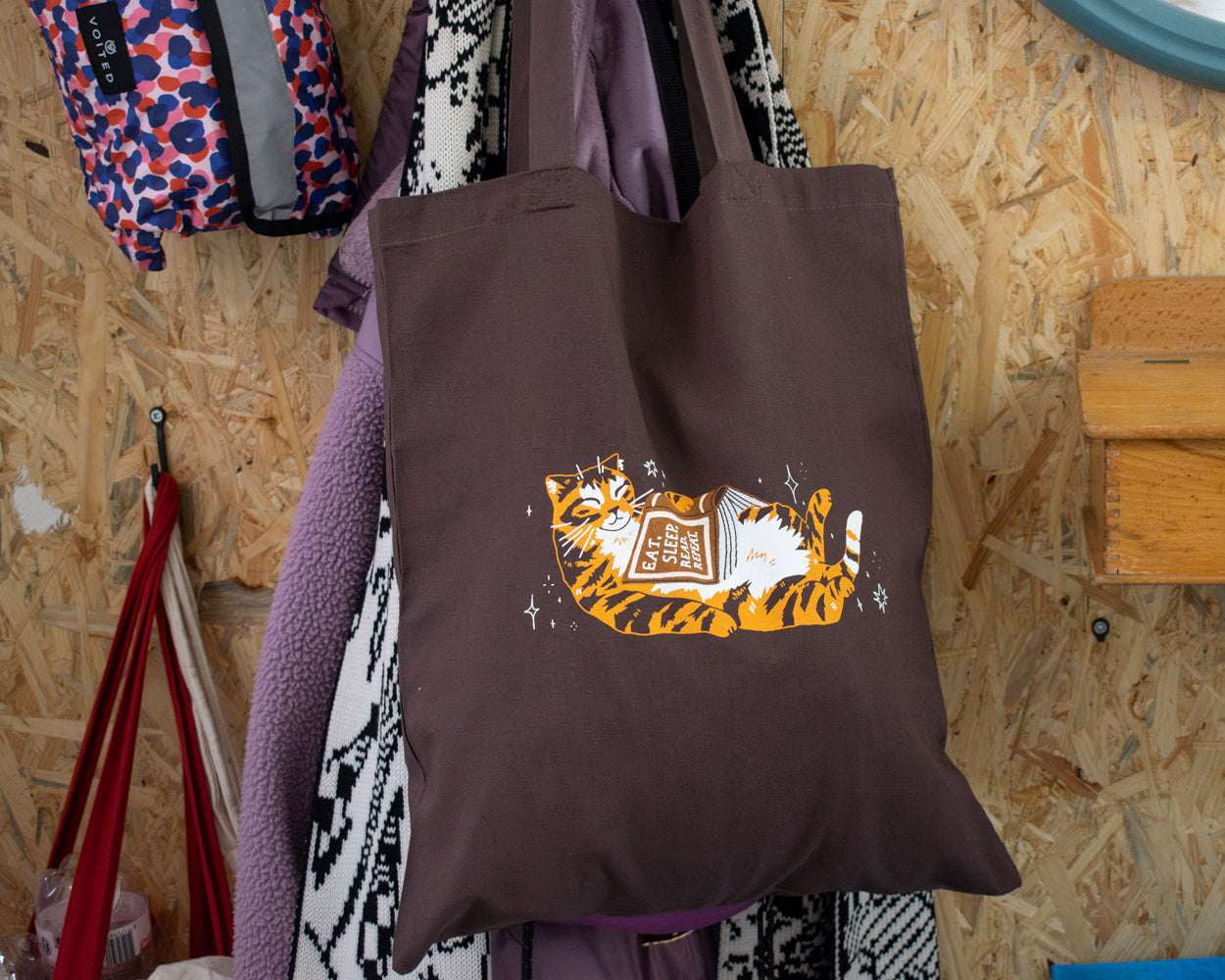 Eat, sleep, read, repeat - Screen Printed brow Tote Bag